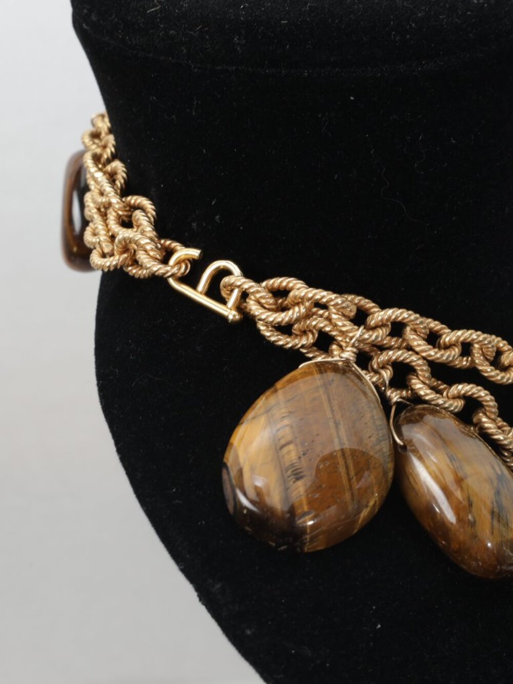 Vintage long genuine tiger's eye natural stone necklace on gold tone chain heavy - Picture 9 of 9
